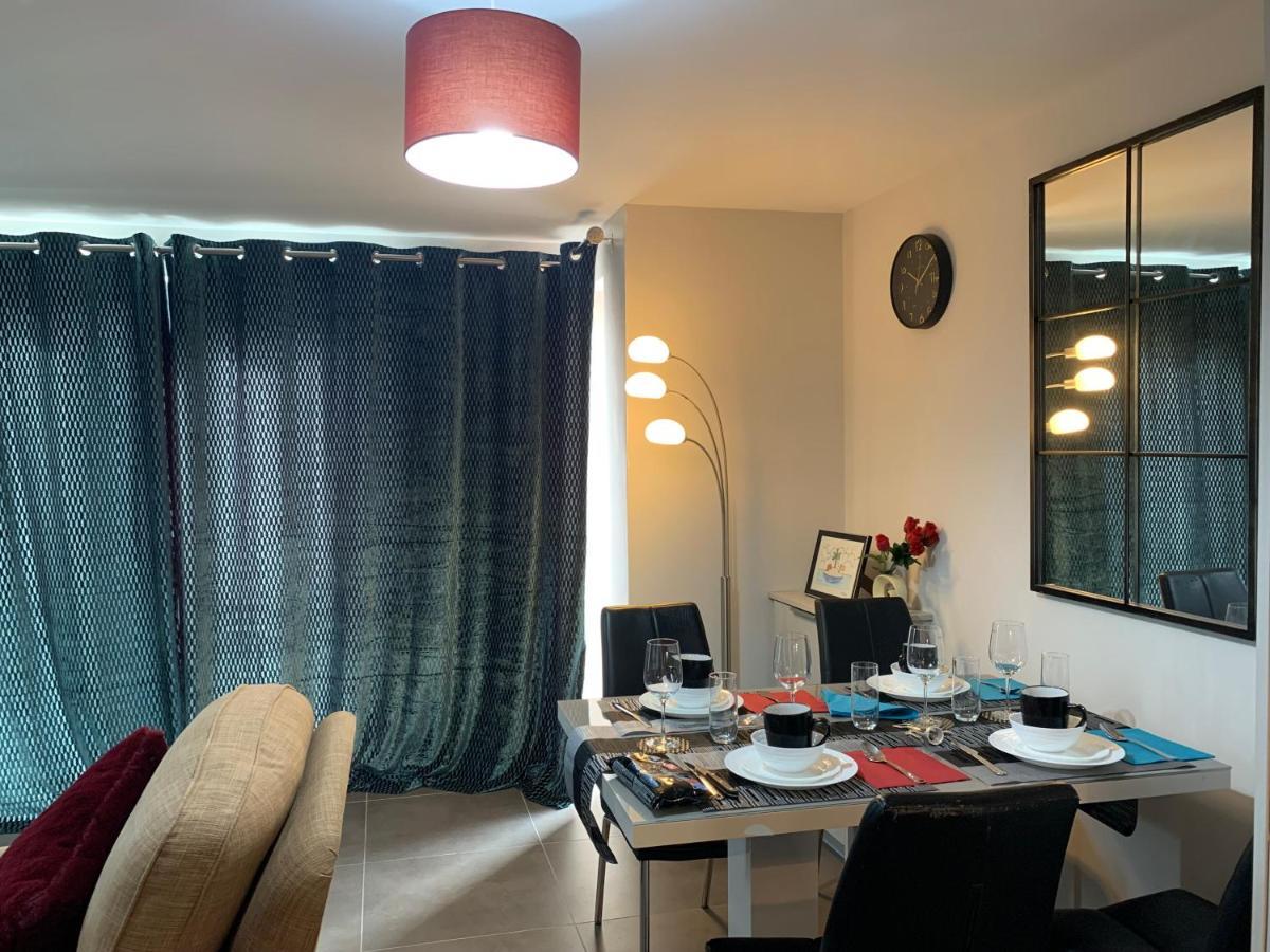 Aqua Dreams - Serviced Luxury Modern Belfast City Centre 2 Bed Apartment المظهر الخارجي الصورة