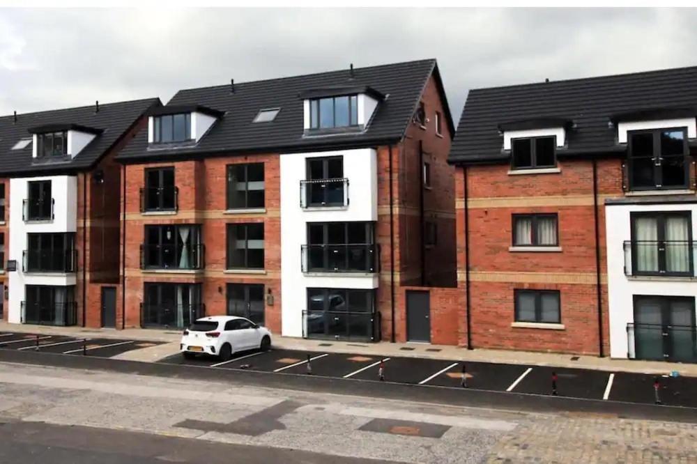Aqua Dreams - Serviced Luxury Modern Belfast City Centre 2 Bed Apartment المظهر الخارجي الصورة