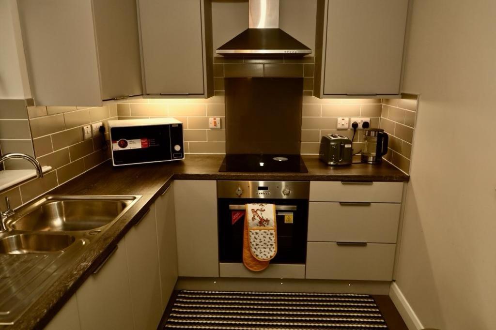 Aqua Dreams - Serviced Luxury Modern Belfast City Centre 2 Bed Apartment المظهر الخارجي الصورة