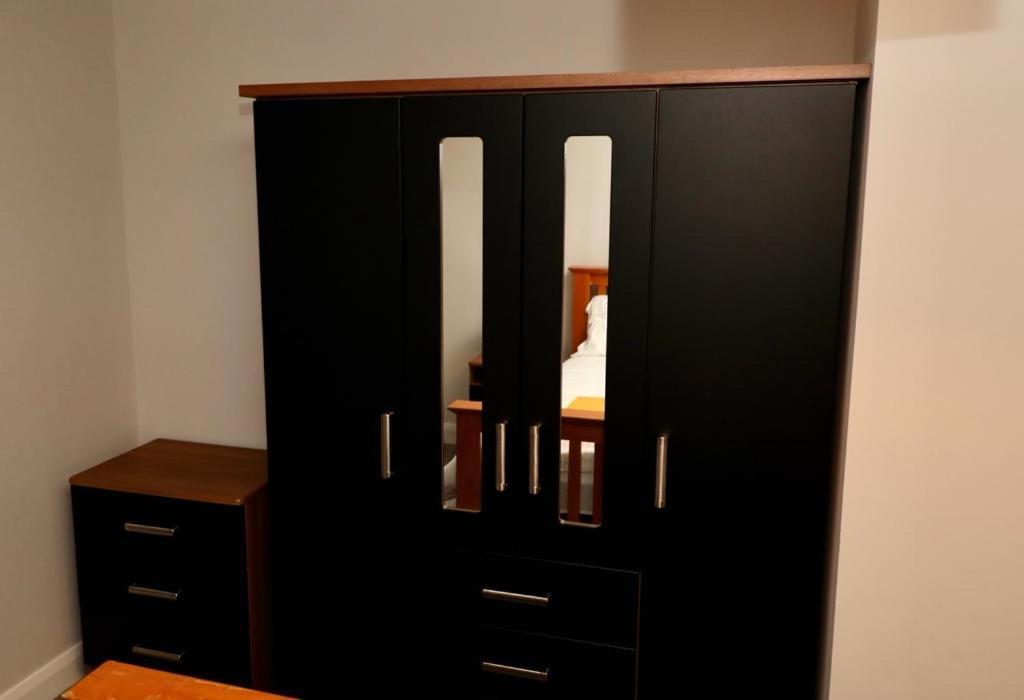Aqua Dreams - Serviced Luxury Modern Belfast City Centre 2 Bed Apartment المظهر الخارجي الصورة